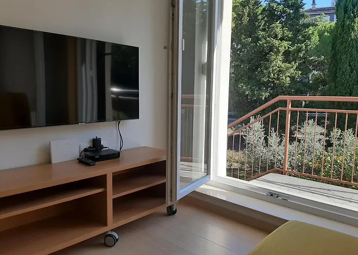 Sol, Izola, San Simon *